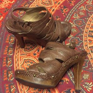 Frye Dara Campus Stitch high heel sandal